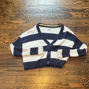 American Eagle Striped Navy and Cream Women's Sweater
